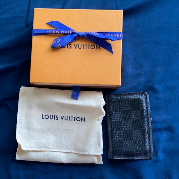 Authentic Louis Vuitton wallet - Picture 2 of 7